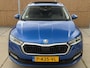 Skoda Octavia Combi 1.5 e-TSI Business Edition Automaat | Panoramadak | Sfeerverlichting | Trekhaak uitklapbaar | Getint glas | LED verlichting | Climate & cruise control | Elektrisch bedienbare achterklep | Parkeersensoren voor en achter