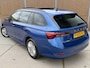 Skoda Octavia Combi 1.5 e-TSI Business Edition Automaat | Panoramadak | Sfeerverlichting | Trekhaak uitklapbaar | Getint glas | LED verlichting | Climate & cruise control | Elektrisch bedienbare achterklep | Parkeersensoren voor en achter