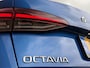 Skoda Octavia Combi 1.5 e-TSI Business Edition Automaat | Panoramadak | Sfeerverlichting | Trekhaak uitklapbaar | Getint glas | LED verlichting | Climate & cruise control | Elektrisch bedienbare achterklep | Parkeersensoren voor en achter