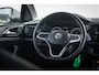 Volkswagen T-Cross 1.0 TSI Life Trekhaak | Stoelverwarming | voor en achter pdc | Klimaat control | Carplay | Camera | Cruise control