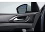 Volkswagen T-Cross 1.0 TSI Life Trekhaak | Stoelverwarming | voor en achter pdc | Klimaat control | Carplay | Camera | Cruise control