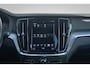 Volvo V60 2.0 B3 momentum advantage nlauto trekhaak | camera | pdc | ledere bekleding | adaptive cruise | stoelverwarming | CarPlay