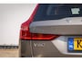 Volvo V60 2.0 B3 momentum advantage nlauto trekhaak | camera | pdc | ledere bekleding | adaptive cruise | stoelverwarming | CarPlay