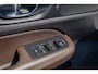 Volvo V60 2.0 B3 momentum advantage nlauto trekhaak | camera | pdc | ledere bekleding | adaptive cruise | stoelverwarming | CarPlay