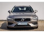 Volvo V60 2.0 B3 momentum advantage nlauto trekhaak | camera | pdc | ledere bekleding | adaptive cruise | stoelverwarming | CarPlay