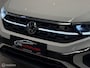 Volkswagen T-Roc 1.5 TSI 3X R-Line Panorama/Keyless/Matrix/Ascot grey