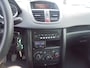 Peugeot 207 Peugeot 207 1.4 benzine 5 deurs airco trekhaak 107.000km