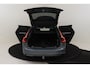 Volvo V90 T6 RECHARGE AWD R-DESIGN -PANO.DAK|HARMAN/KARDON|BLIS|360°CAM|HEAD-UP DISP.|LUCHTVERING|GEVENT.LEDER|STANDKACHEL|ADAP.LED|ADAP.CRUISE|TREKHAAK|20"|SoH:89%