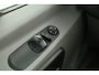 Volkswagen Crafter 2.5 TDI L2H2 164PK | 3500KG Trekgew. | Trekhaak | Airco | 3 Zits | Cruise