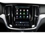 Volvo V60 2.0 T8 Plug-in hybrid AWD Plus Dark | Elektrisch verstelbare stoelen met geheugenfunctie | Premium audiosysteem van Harman Kardon | Semi-elektrische trekhaak | Stoelverwarming vóór en achter | Stuurverwarming | 360°-camera