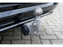 Volvo V60 2.0 T8 Plug-in hybrid AWD Plus Dark | Elektrisch verstelbare stoelen met geheugenfunctie | Premium audiosysteem van Harman Kardon | Semi-elektrische trekhaak | Stoelverwarming vóór en achter | Stuurverwarming | 360°-camera