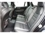 Volvo V60 2.0 T8 Plug-in hybrid AWD Plus Dark | Elektrisch verstelbare stoelen met geheugenfunctie | Premium audiosysteem van Harman Kardon | Semi-elektrische trekhaak | Stoelverwarming vóór en achter | Stuurverwarming | 360°-camera