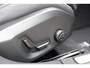 Volvo V60 2.0 T8 Plug-in hybrid AWD Plus Dark | Elektrisch verstelbare stoelen met geheugenfunctie | Premium audiosysteem van Harman Kardon | Semi-elektrische trekhaak | Stoelverwarming vóór en achter | Stuurverwarming | 360°-camera