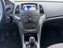 Opel Astra Sports Tourer 1.4i Turbo Cosmo 6-Bak 120 PK. Mooie en zeer betrouwbare auto !!! Alle keuringen toegestaan !!