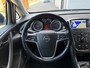 Opel Astra Sports Tourer 1.4i Turbo Cosmo 6-Bak 120 PK. Mooie en zeer betrouwbare auto !!! Alle keuringen toegestaan !!