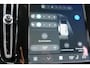 Volvo XC40 2.0 B4 Plus Dark Premium Audio By Harman en Kardon|Trekhaak Semi Elektrisch | Google Services | Adaptieve Cruise Control Met Stuurhulp | BLIS Dodehoekdetectie | Keyless Entry | Elektrische Achterklep Met Sensorsturing | Verwarmbare Voorstoelen | Stuurverwarming | Park Assist Voor & Achter incl. Achteruitrijcamera