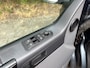Volkswagen Transporter 2.5 TDI AUTOMAAT |Camper|5 zitplaatsen|Automaat|airco|cruise|hefdak|keukenblok|achteruitrijcamera|trekhaak