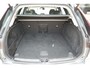 Volvo XC60 2.0 T6 Plug-in hybrid AWD Ultra Dark | Trekhaak | Panoramadak | Head up display | 360 graden camera | Verwarmbare voorstoelen stuurwiel en achterbank | Premium audio by Harman Kardon |