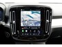 Volvo XC40 2.0 B4 Plus Dark Premium Audio By Harman en Kardon|Trekhaak Semi Elektrisch | Google Services | Verwarmbare Voorruit | Adaptieve Cruise Control Met Stuurhulp | BLIS Dodehoekdetectie | Keyless Entry | Elektrische Achterklep Met Sensorsturing | Verwarmbare Voorstoelen | Stuurverwarming | Park Assist Voor & Achter incl. Achteruitrijcamera