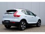 Volvo XC40 2.0 B4 Plus Dark Premium Audio By Harman en Kardon|Trekhaak Semi Elektrisch | Google Services | Verwarmbare Voorruit | Adaptieve Cruise Control Met Stuurhulp | BLIS Dodehoekdetectie | Keyless Entry | Elektrische Achterklep Met Sensorsturing | Verwarmbare Voorstoelen | Stuurverwarming | Park Assist Voor & Achter incl. Achteruitrijcamera
