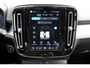 Volvo XC40 2.0 B4 Plus Dark Premium Audio By Harman en Kardon|Trekhaak Semi Elektrisch | Google Services | Verwarmbare Voorruit | Adaptieve Cruise Control Met Stuurhulp | BLIS Dodehoekdetectie | Keyless Entry | Elektrische Achterklep Met Sensorsturing | Verwarmbare Voorstoelen | Stuurverwarming | Park Assist Voor & Achter incl. Achteruitrijcamera