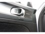Volvo XC40 2.0 B4 Plus Dark Premium Audio By Harman en Kardon|Trekhaak Semi Elektrisch | Google Services | Verwarmbare Voorruit | Adaptieve Cruise Control Met Stuurhulp | BLIS Dodehoekdetectie | Keyless Entry | Elektrische Achterklep Met Sensorsturing | Verwarmbare Voorstoelen | Stuurverwarming | Park Assist Voor & Achter incl. Achteruitrijcamera