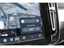Volvo XC40 2.0 B4 Plus Dark Premium Audio By Harman en Kardon|Trekhaak Semi Elektrisch | Google Services | Verwarmbare Voorruit | Adaptieve Cruise Control Met Stuurhulp | BLIS Dodehoekdetectie | Keyless Entry | Elektrische Achterklep Met Sensorsturing | Verwarmbare Voorstoelen | Stuurverwarming | Park Assist Voor & Achter incl. Achteruitrijcamera