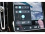 Volvo XC40 2.0 B4 Plus Dark Premium Audio By Harman en Kardon|Trekhaak Semi Elektrisch | Google Services | Verwarmbare Voorruit | Adaptieve Cruise Control Met Stuurhulp | BLIS Dodehoekdetectie | Keyless Entry | Elektrische Achterklep Met Sensorsturing | Verwarmbare Voorstoelen | Stuurverwarming | Park Assist Voor & Achter incl. Achteruitrijcamera