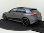 Mercedes-Benz A-klasse 180 Business Solution AMG / Panoramadak/ Night/ Sfeerverlichting/ Memory/ 19 inch