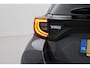 Toyota Yaris 1.5 Hybrid Executive | Apple Carplay / Android Auto | Head-up display | Stoel-/stuurverwarming | Keyless | Adaptive Cruise | Clima | Camera | 16 inch