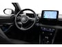 Toyota Yaris 1.5 Hybrid Executive | Apple Carplay / Android Auto | Head-up display | Stoel-/stuurverwarming | Keyless | Adaptive Cruise | Clima | Camera | 16 inch