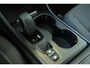 Volvo XC40 T2 Momentum | Automaat | Navigatie | Parkeercamera | Parkeersensoren voor en achter | Apple Carplay | Android Auto | Climate Control | Cruise Control
