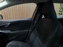 Volvo V40 T2 Edition+ Automaat | Dealer onderhouden | Stoelverwarming | LED Koplampen | Regensensor | Cruise Control | Bluetooth telefoon en Audiostreaming | Audiobediening op stuurwiel | Volledig digitaal TFT instrumentenpaneel met 3 instellingen | Electronic Climate Control L+R | Elektrisch inklapbare buitenspiegels | Automatisch dimmende binnenspiegel | Parkeersensoren achter | Elektrische ramen voor en achter | 16 Inch | Dynamic Textiel charcoal bekleding met wit stiksel | Volvo On Call met mobiele App functie | Fusion Red Metallic |