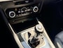 Mazda 3 2.0 Skylease NL-Auto, Dealer Ondh., Navigatie, Apple Carplay / Android Auto, Trekhaak, A.Rij-Camera, Trekhaak, Cruise Controle, Climate Controle 2 zone.