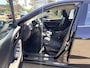Mazda 3 2.0 Skylease NL-Auto, Dealer Ondh., Navigatie, Apple Carplay / Android Auto, Trekhaak, A.Rij-Camera, Trekhaak, Cruise Controle, Climate Controle 2 zone.