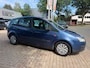 Ford C-Max Focus 1.6-16V Champion airco cruise controle, elec pakket, trekhaak, nette goed rijdende auto apk t/m 26-01-2027