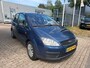 Ford C-Max Focus 1.6-16V Champion airco cruise controle, elec pakket, trekhaak, nette goed rijdende auto apk t/m 26-01-2027
