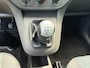 Ford C-Max Focus 1.6-16V Champion airco cruise controle, elec pakket, trekhaak, nette goed rijdende auto apk t/m 26-01-2027