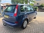 Ford C-Max Focus 1.6-16V Champion airco cruise controle, elec pakket, trekhaak, nette goed rijdende auto apk t/m 26-01-2027