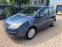 Ford C-Max Focus 1.6-16V Champion airco cruise controle, elec pakket, trekhaak, nette goed rijdende auto apk t/m 26-01-2027