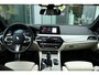 BMW 5-Serie Touring 530i High Executive / M-Sport / Head up