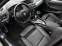 BMW X1 sDrive20i High Executive | Navigatie | Cruise Control | Stoelverwarming | Schuif / kantel dak |