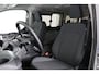 Ford Transit Custom Tourneo 340 Titanium 65 kWh 8-Persoons | Camera | Stoel-/Stuurverwarming | Climate Control | Cruise Control | Keyless entry en start | Navigatie