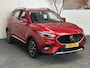 MG MG ZS 1.5 106 PK LEDER CRUISE CONTROL NAVIGATIE 360 CAMERA APPLE CARPLAY/ANDROID RIJSTROOKSENSOREN DODEHOEKSENSOREN 17" LM VELGEN IN ZEER NETTE STAAT !!