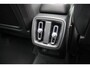 Volvo XC40 T2 129PK AUT8 Business Pro | Adaptive Cruise & Pilot Assist | Verwarmbare voorstoelen+stuur | AppleCarplay | Semi-elektr. inklapbare trekhaak | Keyless Entry | Park Assist & Camera Achter | DAB+ | Navigatie | 19'' Lichtmetalen wielen |