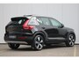 Volvo XC40 T2 129PK AUT8 Business Pro | Adaptive Cruise & Pilot Assist | Verwarmbare voorstoelen+stuur | AppleCarplay | Semi-elektr. inklapbare trekhaak | Keyless Entry | Park Assist & Camera Achter | DAB+ | Navigatie | 19'' Lichtmetalen wielen |