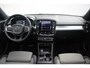 Volvo XC40 T2 129PK AUT8 Business Pro | Adaptive Cruise & Pilot Assist | Verwarmbare voorstoelen+stuur | AppleCarplay | Semi-elektr. inklapbare trekhaak | Keyless Entry | Park Assist & Camera Achter | DAB+ | Navigatie | 19'' Lichtmetalen wielen |