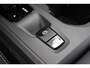Volvo XC40 T2 129PK AUT8 Business Pro | Adaptive Cruise & Pilot Assist | Verwarmbare voorstoelen+stuur | AppleCarplay | Semi-elektr. inklapbare trekhaak | Keyless Entry | Park Assist & Camera Achter | DAB+ | Navigatie | 19'' Lichtmetalen wielen |