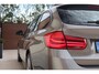 BMW 3-Serie Touring 318i Panorama schuif- kantel dak - Afneembare trekhaak - Memory - Climate- & Cruise control