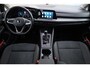 Volkswagen Golf 1.5 TSI Style 130PK / 96kW, Panoramadak, keyless start, navigatie, privacy glas, 17" 'Ventura' LMV, ErgoActive elektrisch verstelbare bestuurdersstoel met geheugen- en massagefunctie, 30 kleurige sfeerverlichting, draadloos Apple Carplay & Android Auto, parkeersensoren voor en achter (PDC), LED Plus koplampen, adaptieve cruise control (ACC), DAB+, elektrisch verstel- en verwarmbare buitenspiegels, 3-zone climatronic etc.